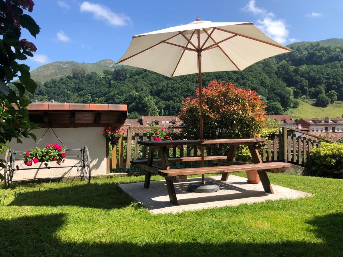 Casa Rural Casa Cerezal Onís Exteriör bild